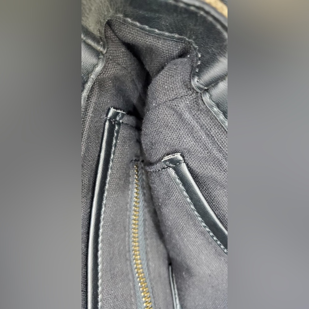 Burberry unisex messenger bag - Picture 9 of 13